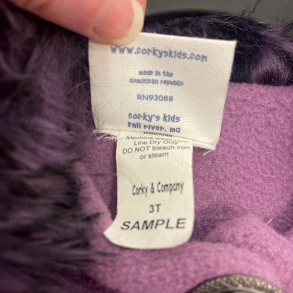 Corky’s Kids 3T purple sample coat - Picture 4 of 4
